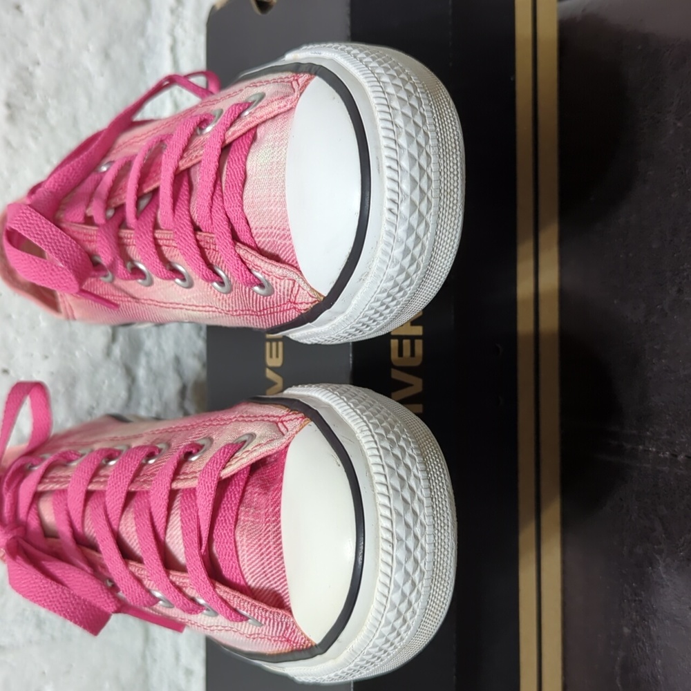 🩷 Pink Plaid Converse All Stars 🩷 - Picture 6 of 9